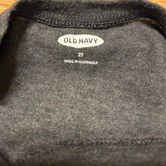 Lot of 4 Carter's and Old Navy Short Sleeve Tees for Toddler - Size 2T - Picture 13 of 13